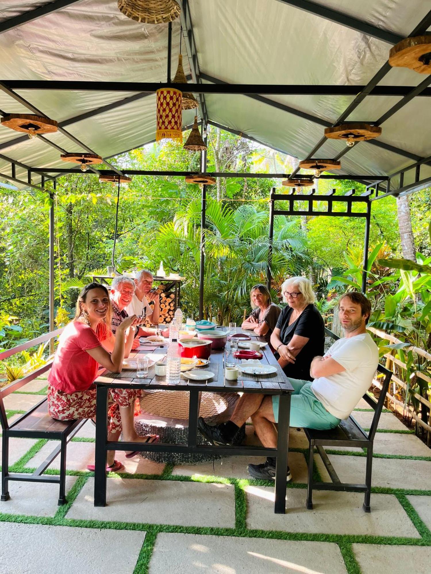 Homestay Fab Valley *