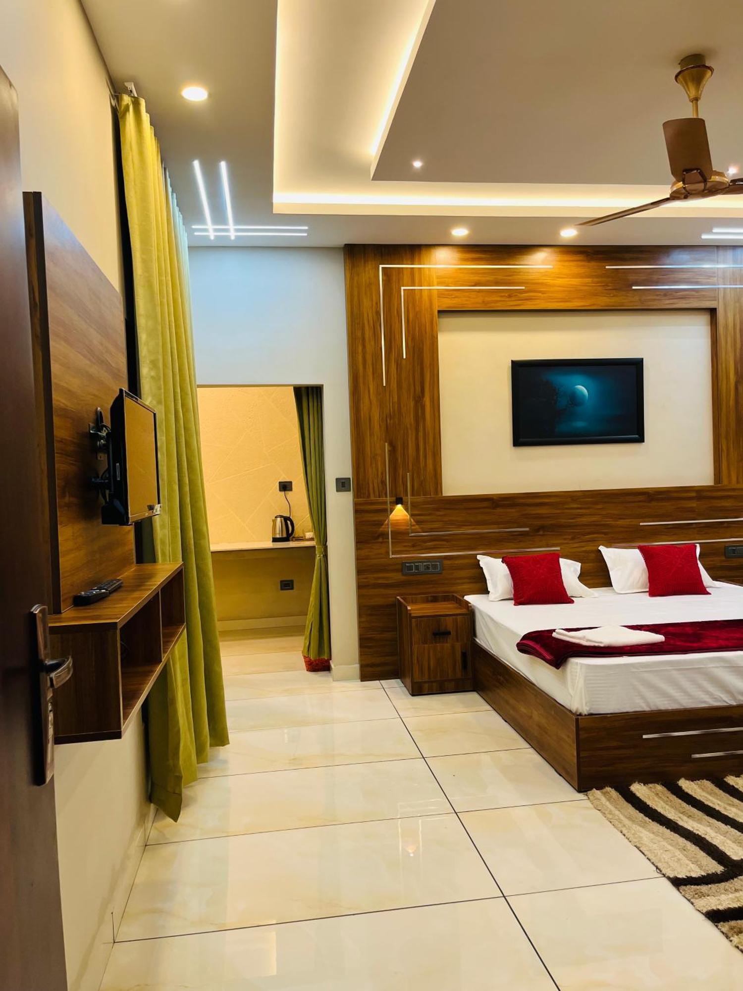 Fab Valley Homestay